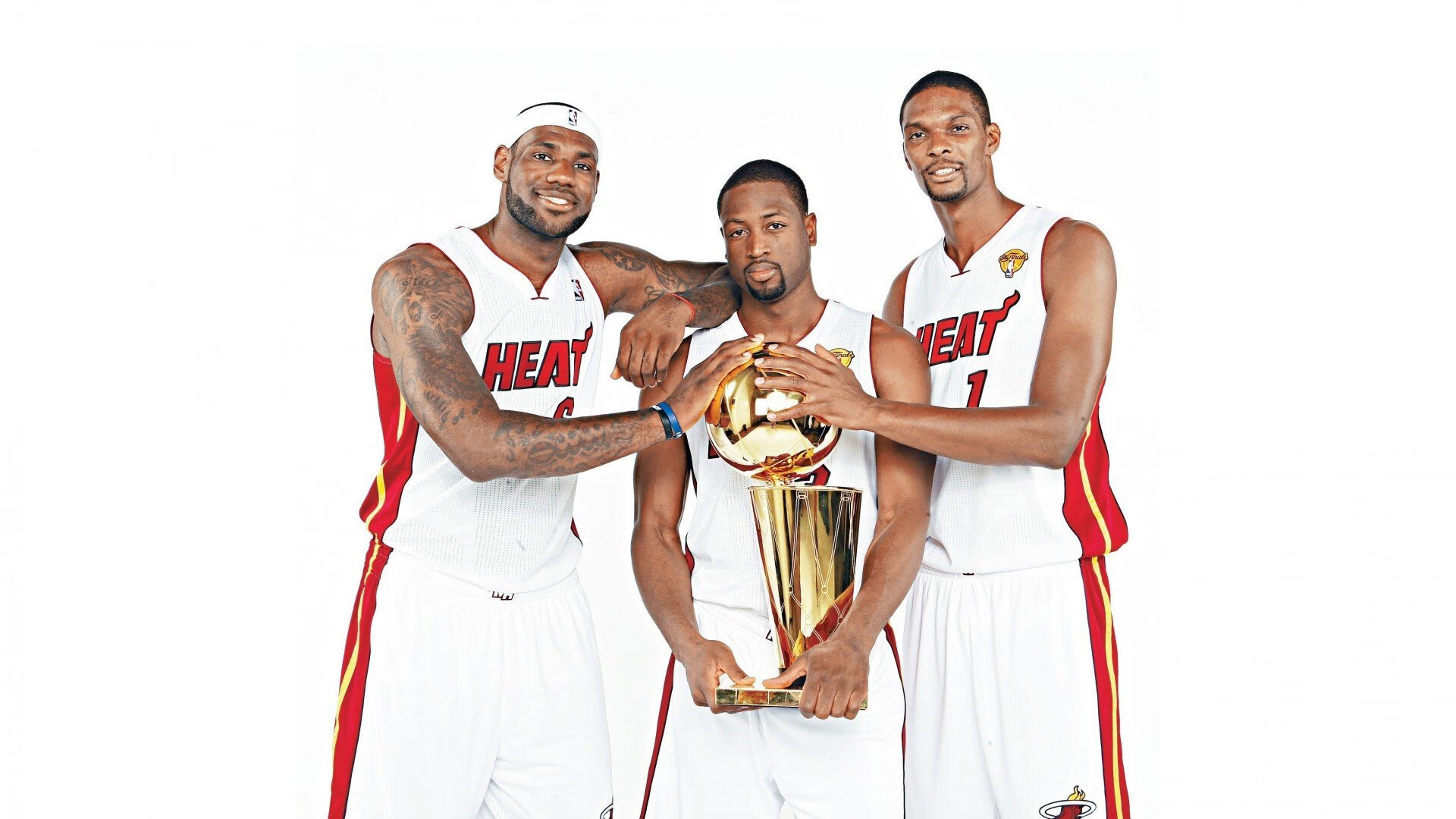 伦纳德关键时刻站出来，76人封锁湖人，一场定义赛季的较量